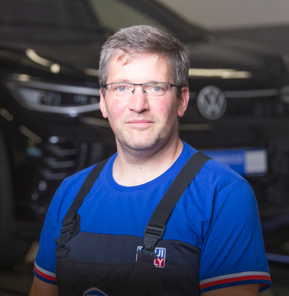 Michael Latsch Kfz Meister Karosserie und Fahrzeugbauermeister Leiter Auftragsplanung